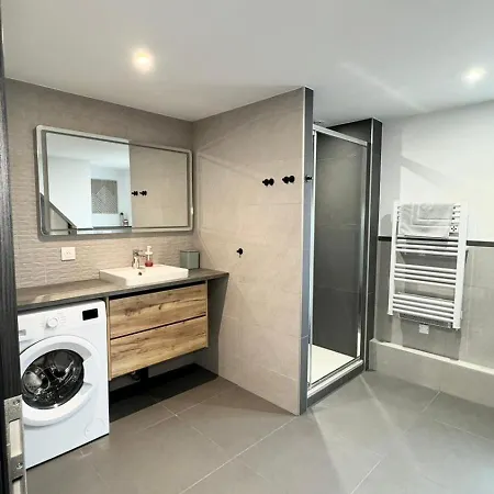 3 Pieces Proche Hyper Centre דירה